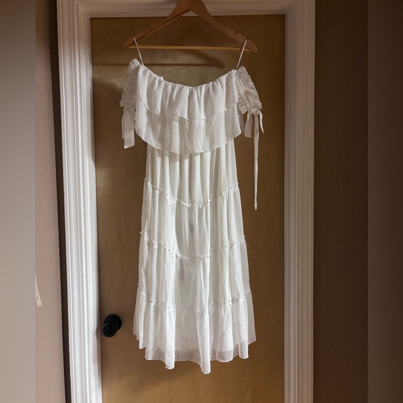 Tiered midi dress - Picture 6 of 7